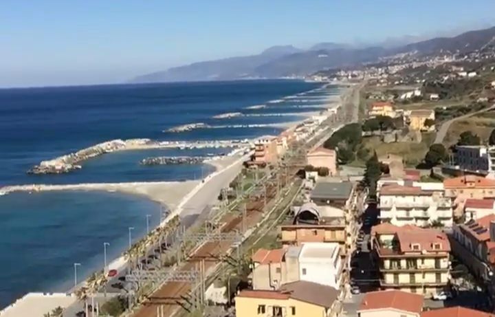 Dal panico social alla quarantena. San Lucido “chiusa” «ma ora fate i tamponi a tutti»