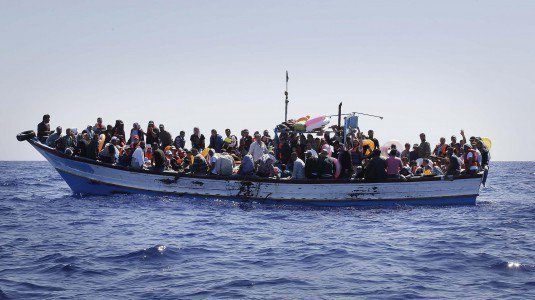 Mille migranti in arrivo in Sicilia e Calabria