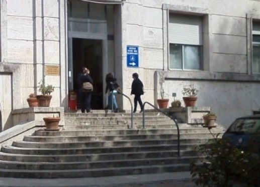 Cosenza, blitz dei carabinieri all’ospedale Mariano Santo