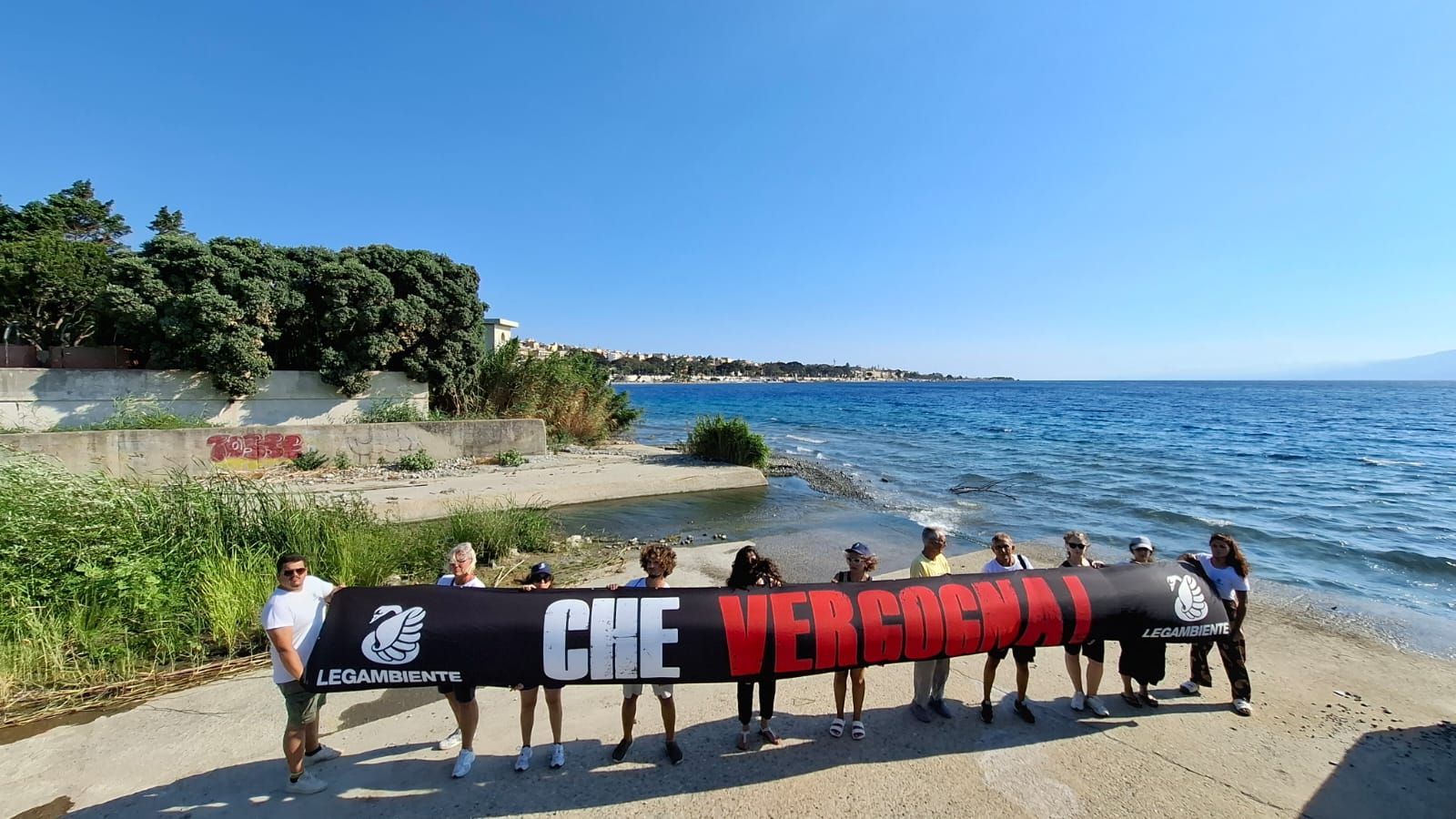 Mari e fiumi in Calabria, l’allarme di Goletta Verde: oltre il 60% dei punti monitorati è inquinato – ELENCO