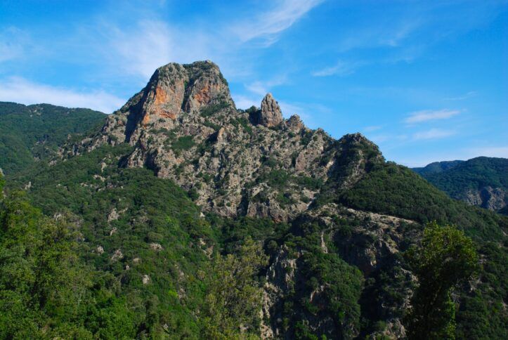 Monte Pinticudi: Nausicàa e il riparo dal vento.