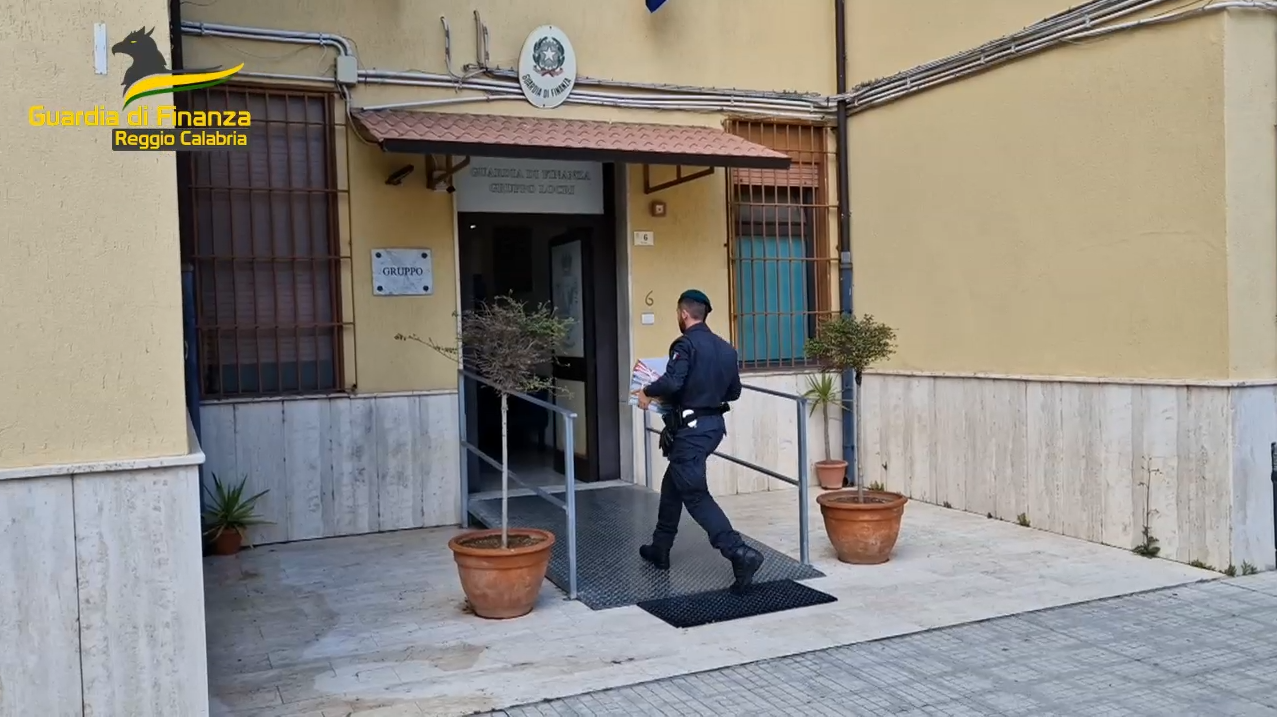 Corruzione all’ospedale di Locri, ecco i nomi degli indagati