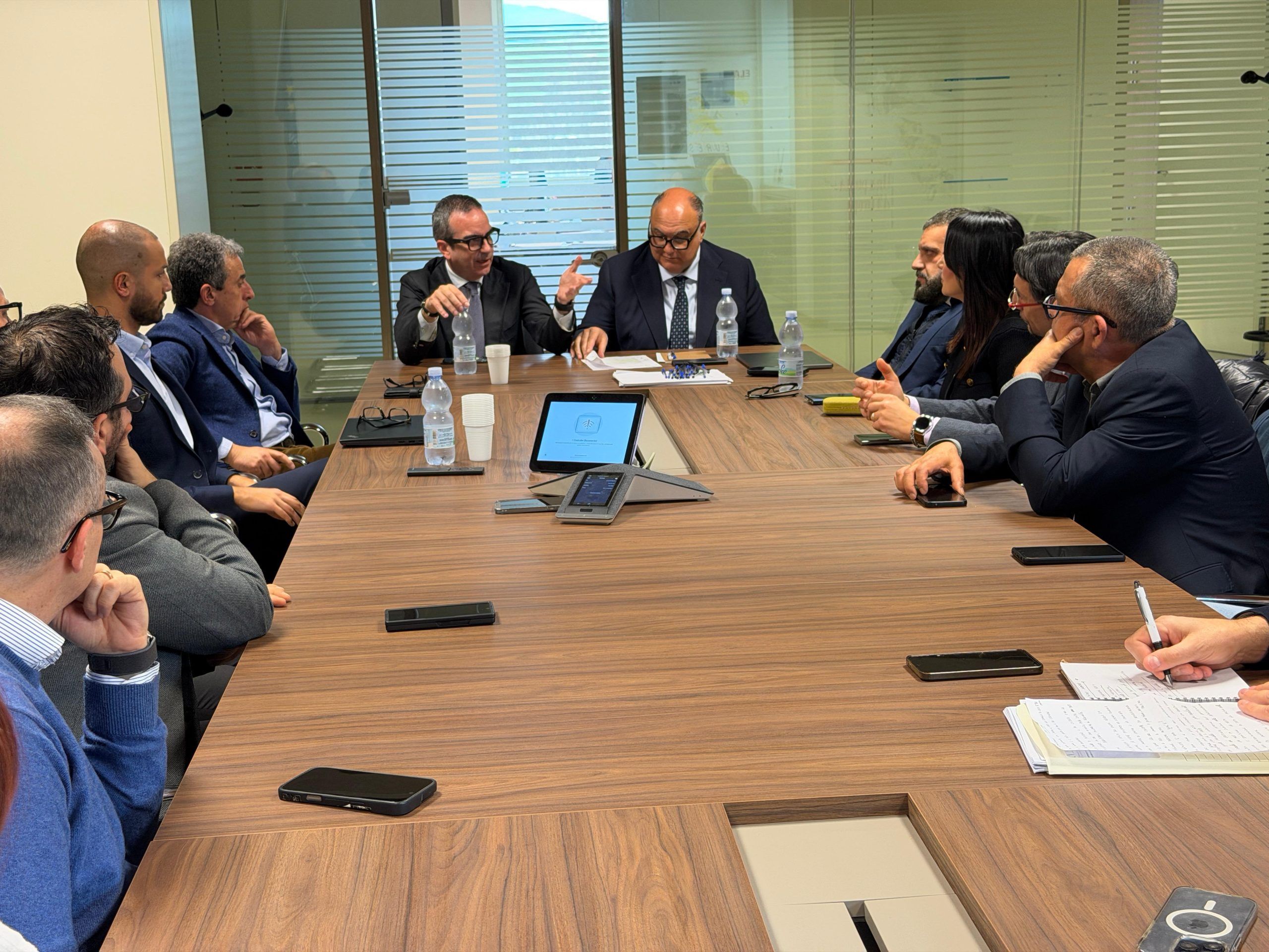 Konecta-Ex Abramo, vertice tra il presidente Occhiuto, l’assessore Calabrese e i sindacati