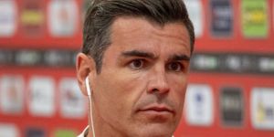 Ora è ufficiale: Nicolò Brighenti lascia il Catanzaro. Il difensore torna al Vicenza e si commuove – VIDEO