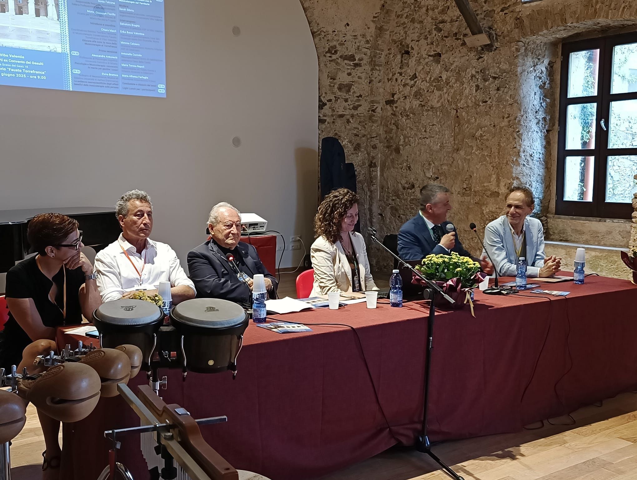 La musica come cura, inclusione e benessere: successo a Vibo per il convegno sulla musicoterapia