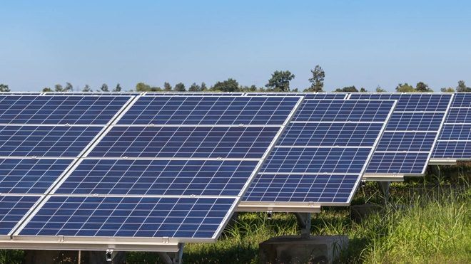 Truffa per il fotovoltaico, nei guai il sindaco di Feroleto Antico