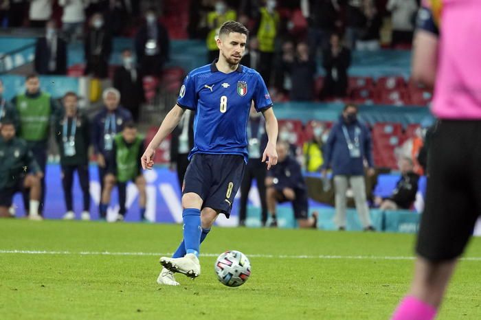 L’Italia batte la Spagna ai rigori, gli azzurri di Mancini in finale