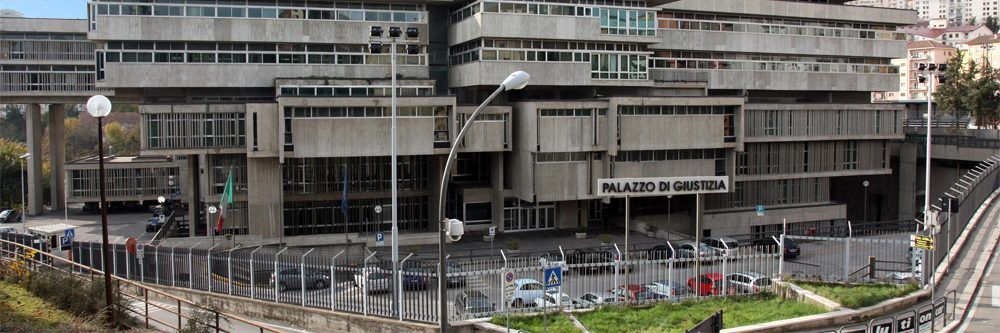 Schiaffi a bambini di un asilo, sospese tre educatrici