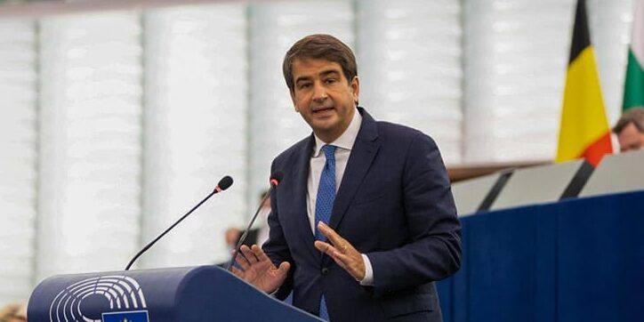 Fitto: «Dal Pnrr risposte per la Calabria. Accompagneremo il cambiamento voluto da Occhiuto»