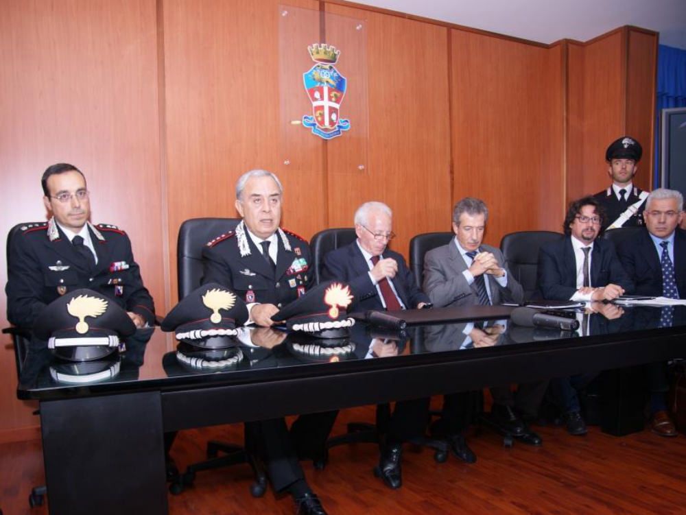 OPERAZIONE STOP | La vendita  del caffè in mano alle `ndrine