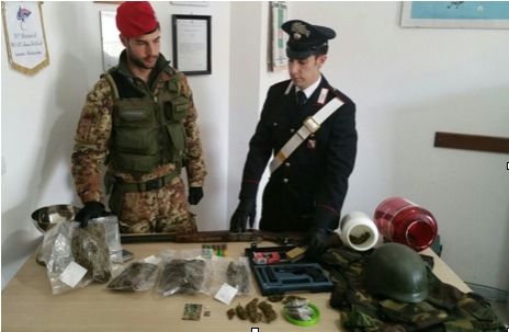 Nascondeva in casa droga, arrestato