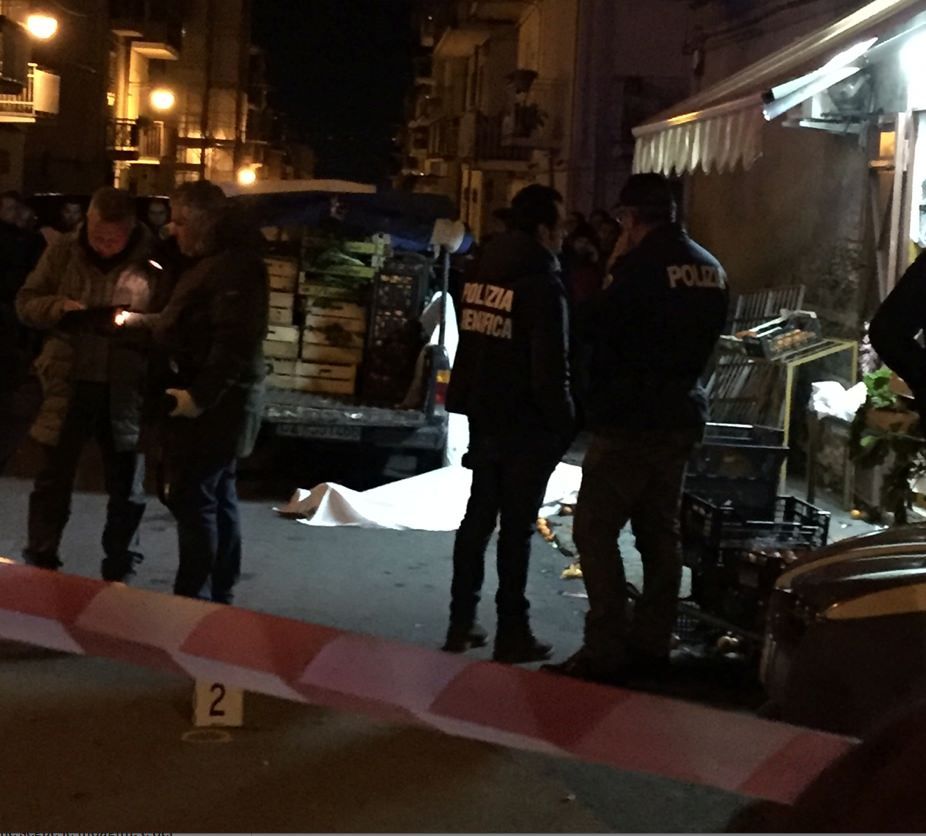 Omicidio a Lamezia, un raid nell'ora di punta