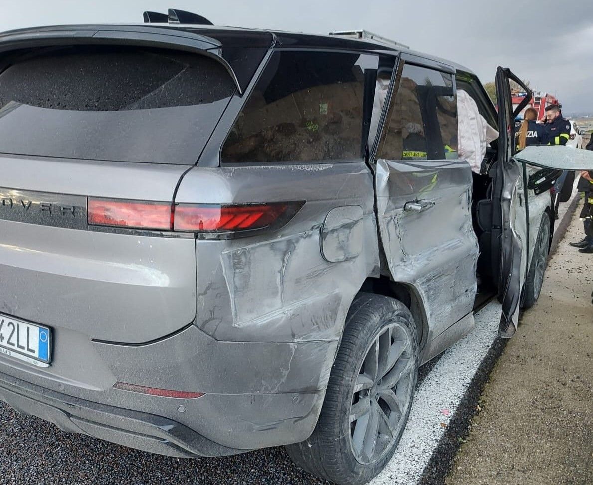 Incidente sull’A2, sbanda l’auto con a bordo il presidente Occhiuto