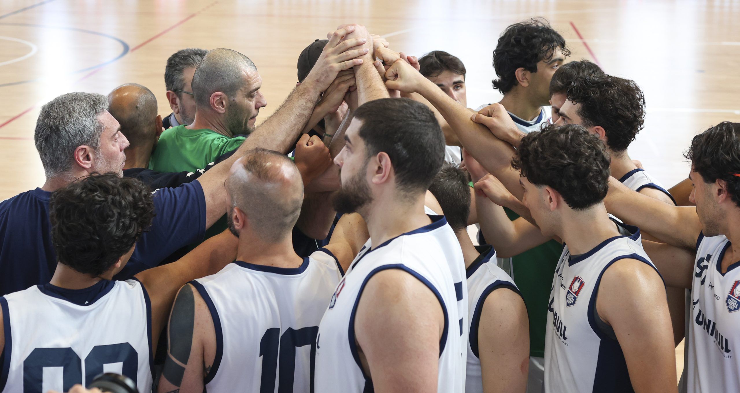 La Pirossigeno Cosenza espugna Reggio Calabria e vola in finale