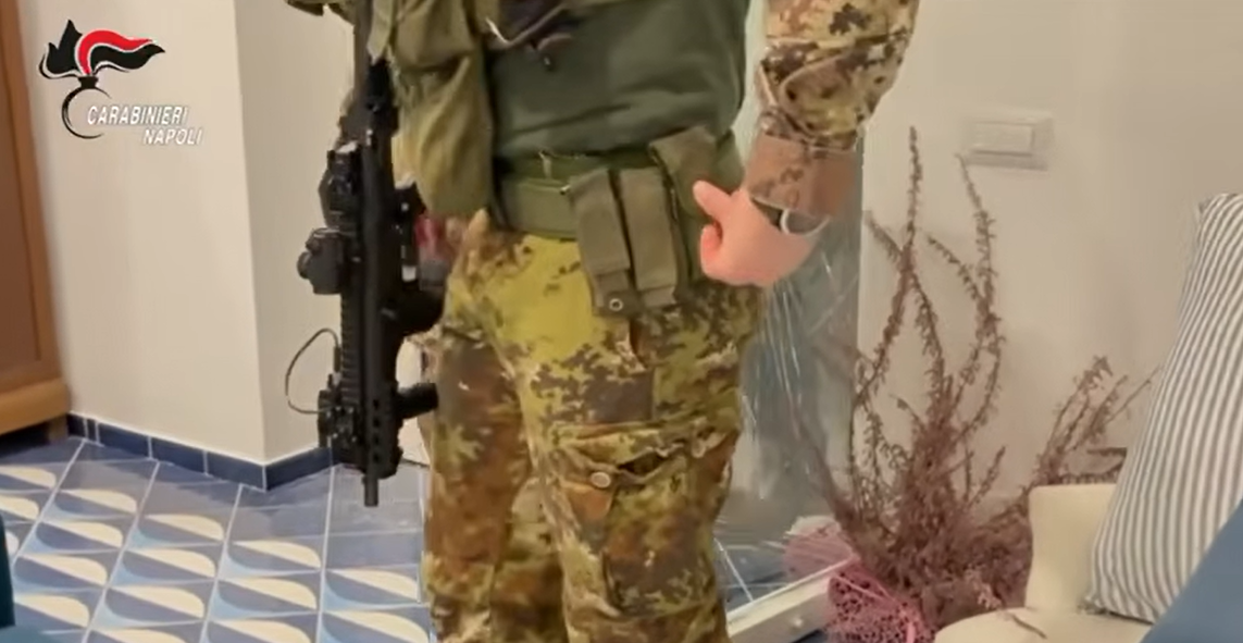 L’arresto del latitante Mazzarella, il blitz dei carabinieri con lo Squadrone Cacciatori di Calabria