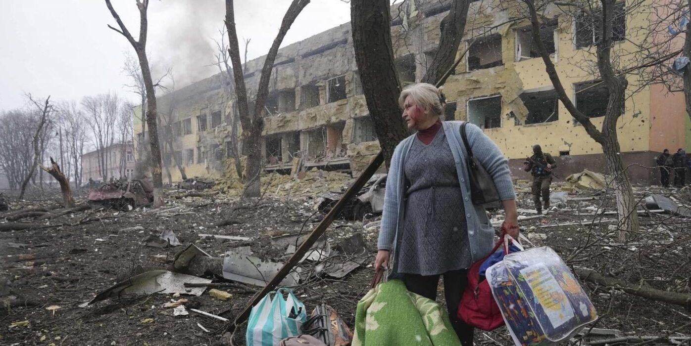 Gli aiuti portati al confine ucraino e la moglie del vicesindaco di Mariupol a Cirò Marina