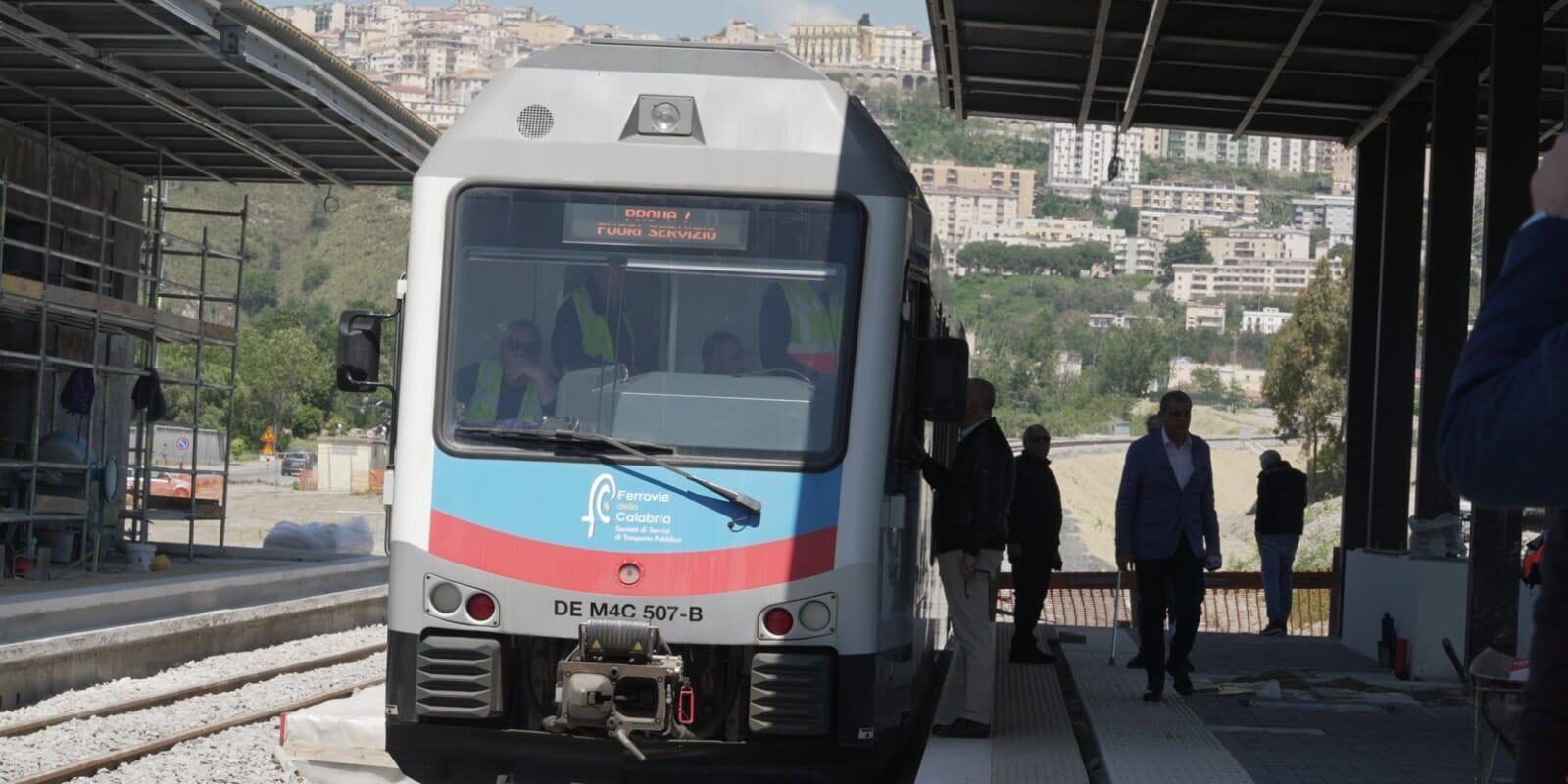 Metropolitana di Catanzaro, bene il primo viaggio di collaudo – VIDEO e FOTO