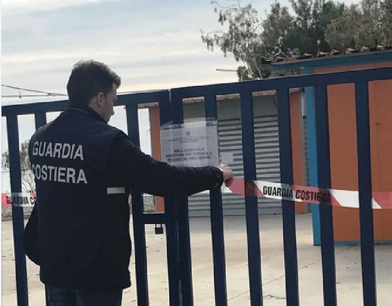 Rocca Imperiale, sigilli a lido abusivo