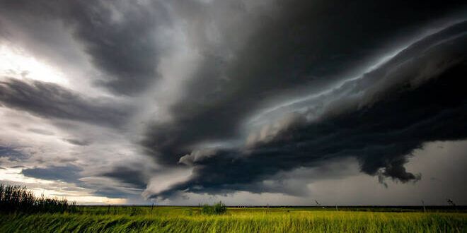 Meteo, domani ancora temporali. Allerta gialla in Calabria