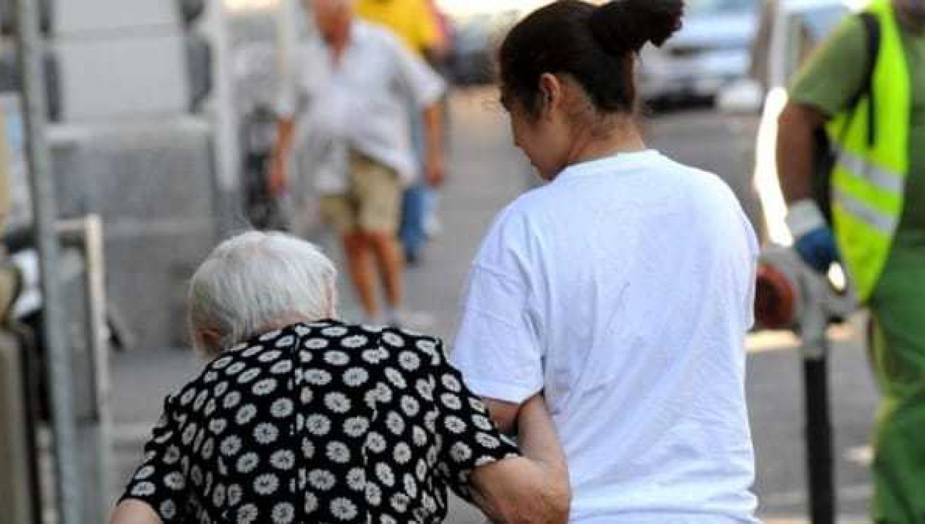 Lavoratori domestici, oltre il 10% dei giovani opera in Calabria