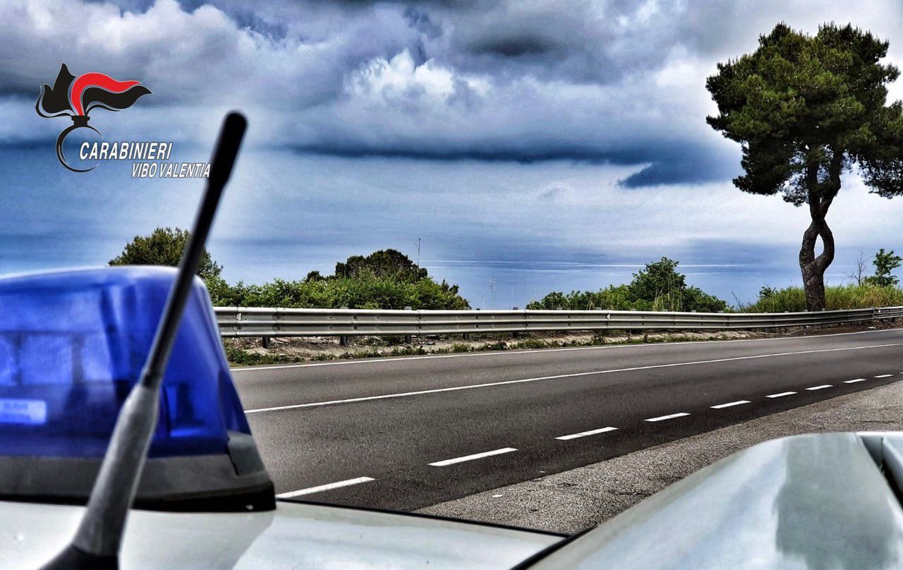 “Furbetti dei buoni spesa” scoperti nel Vibonese, denunciate 478 persone – VIDEO