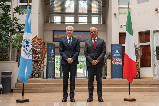 Lotta al terrorismo e alla ‘ndrangheta, Piantedosi a Lione nella sede dell’Interpol