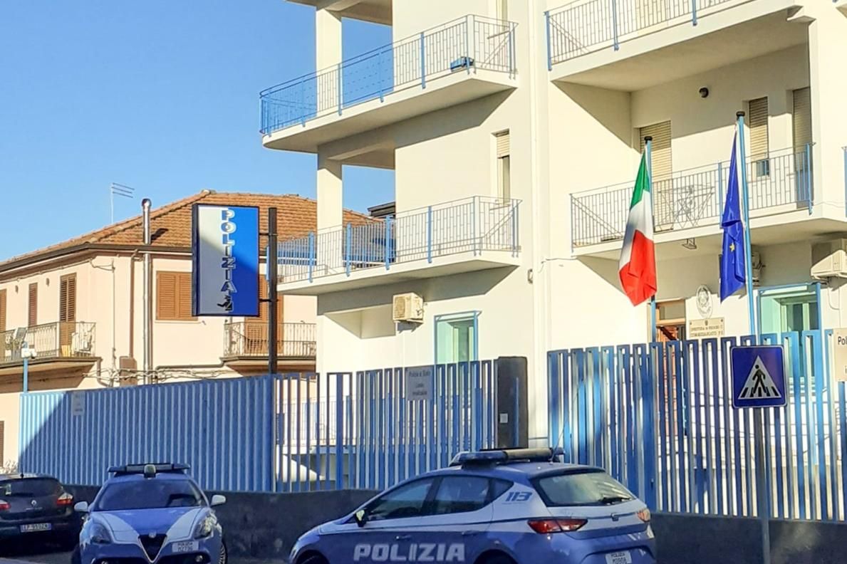 Palmi, viola il divieto di avvicinamento alla madre: arrestato 22enne