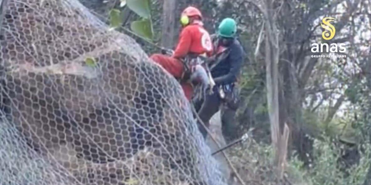 Statale 18 Tirrenica, avviate le attività di messa in sicurezza del costone a Vibo – VIDEO