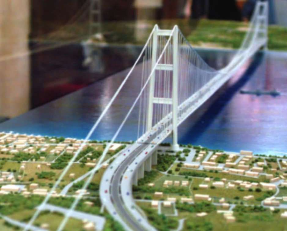 Ponte sullo Stretto, De Micheli: «Valutiamo collegamento sottomarino»