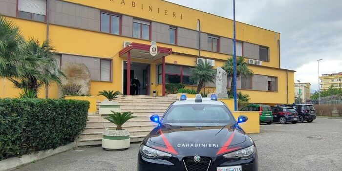 Abusi su una bambina di 11 anni, arrestati la madre e il suo convivente nel Catanzarese
