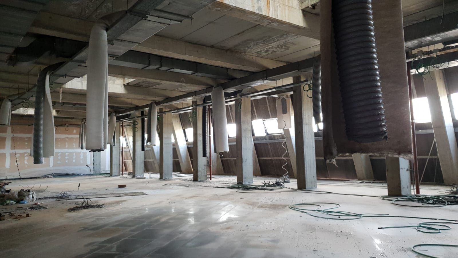 Palazzo di giustizia a Reggio, consegnata l’area per l’avvio delle attività propedeutiche al completamento – FOTO