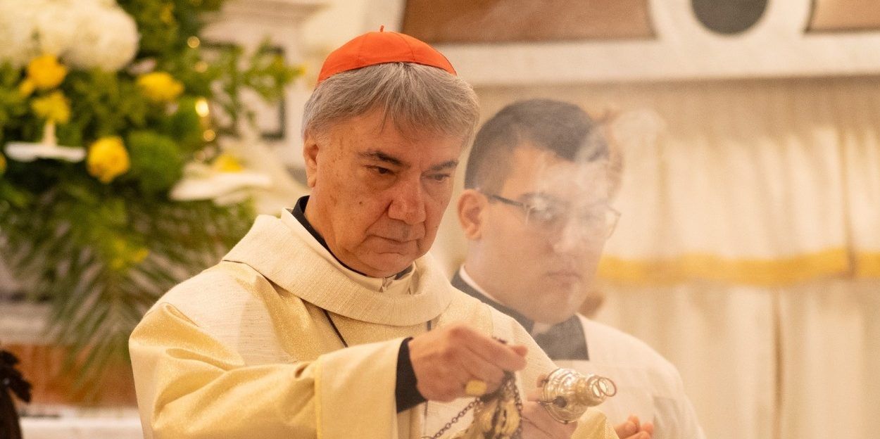 L’abbraccio d’amore tra “don Mimmo” e Catanzaro. Sabato la cittadinanza onoraria al cardinale Battaglia