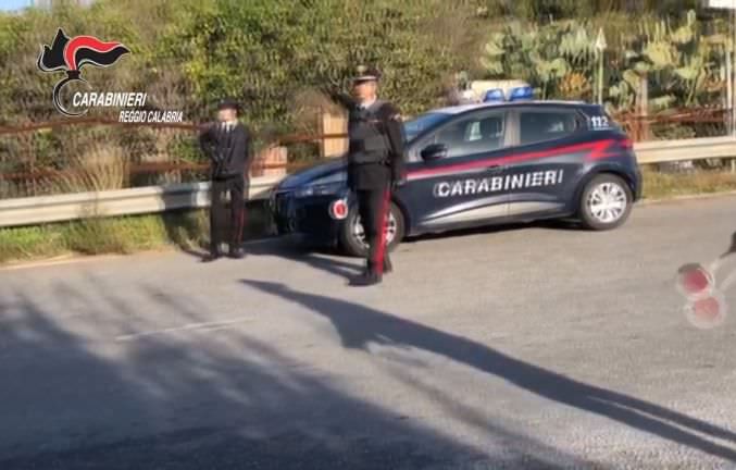 Furto di gioielli e contanti a Campo Calabro, ladri incastrati dalle videocamere