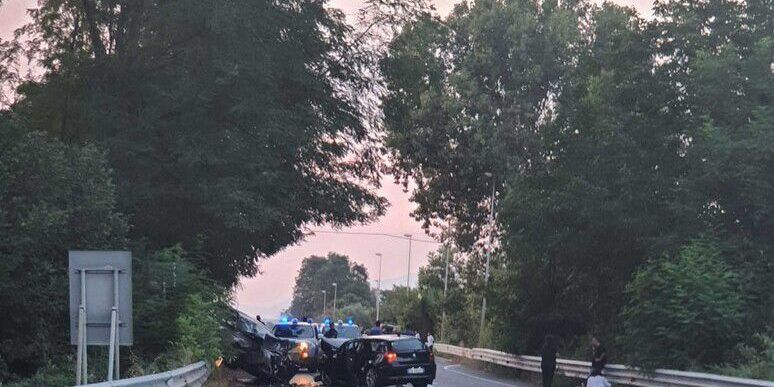 Tragico incidente stradale nel Reggino, perdono la vita tre persone. Tra loro una bimba di 4 anni