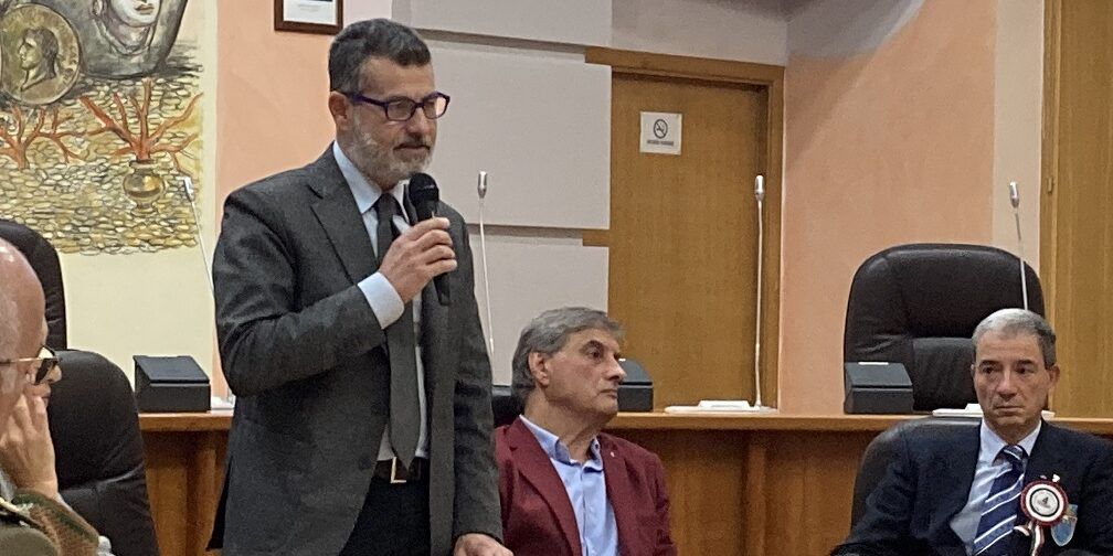 La battaglia per il ripristino della festività nazionale del 4 novembre fa tappa a Cosenza