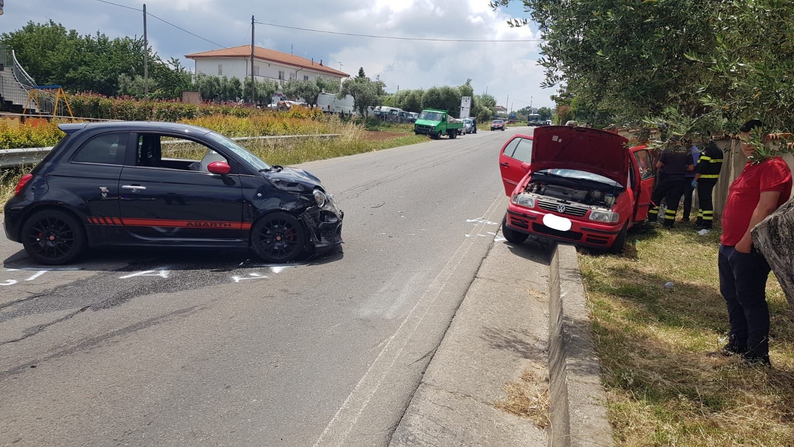Scontro tra due auto nel Vibonese, ferite due persone