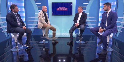 l'altra politica rende lamezia