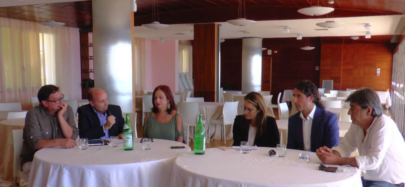 Regionali, la strenua “resistenza” dei 5 Stelle di Calabria all’intesa col Pd