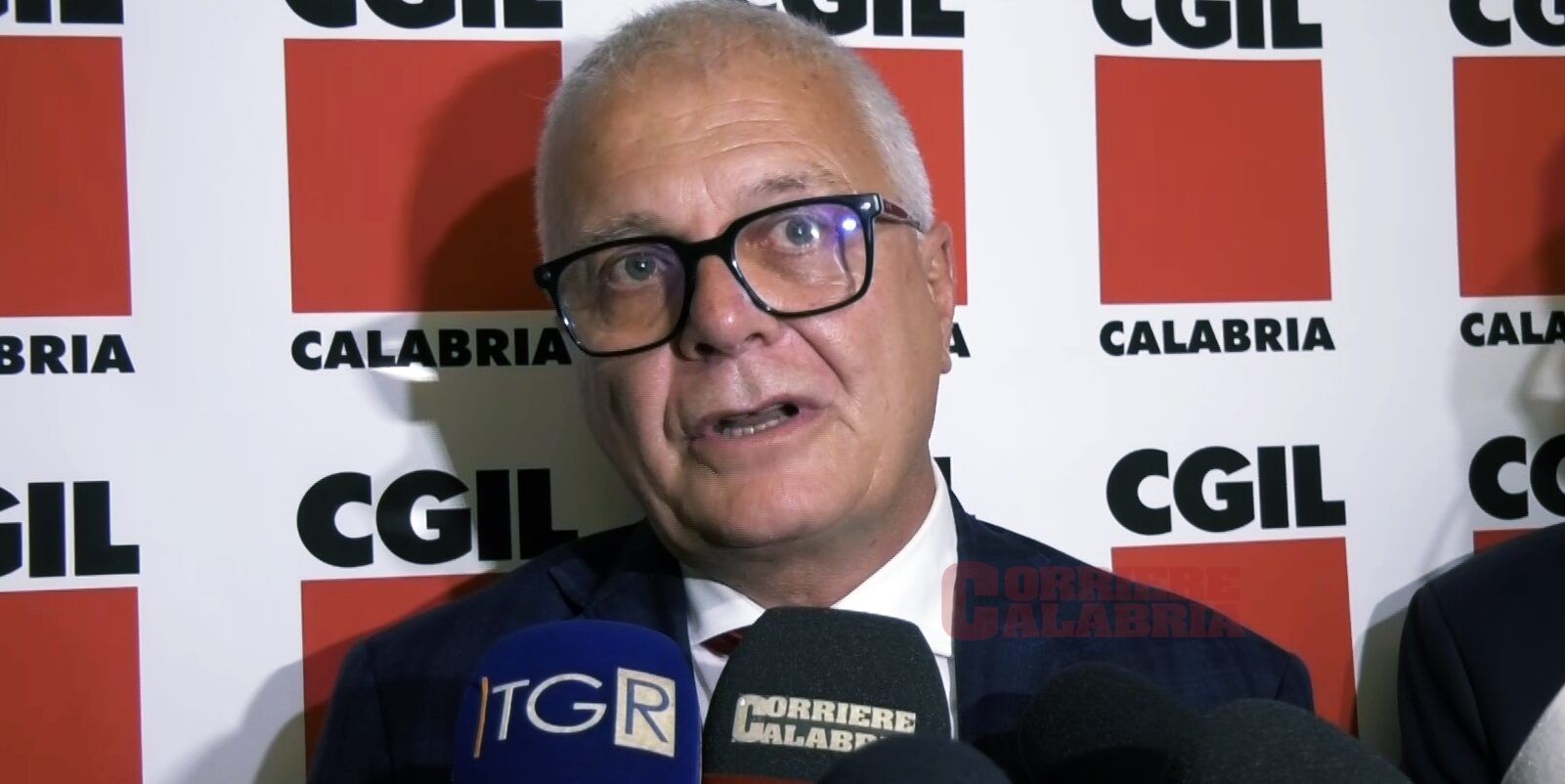 Cgil, Trotta: «Subito mobilitazione regionale, rilanciare la Vertenza Calabria» – VIDEO