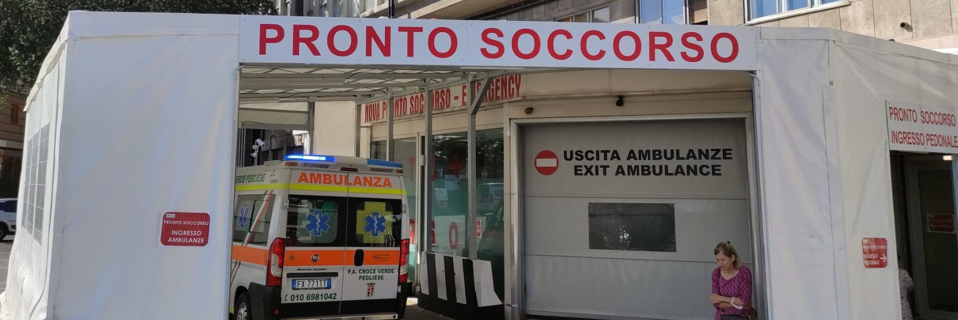 Presa a sassate da uno sconosciuto, 61enne in fin di vita