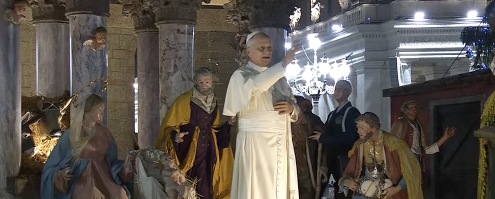 Il Papa visita il presepe in Piazza San Pietro