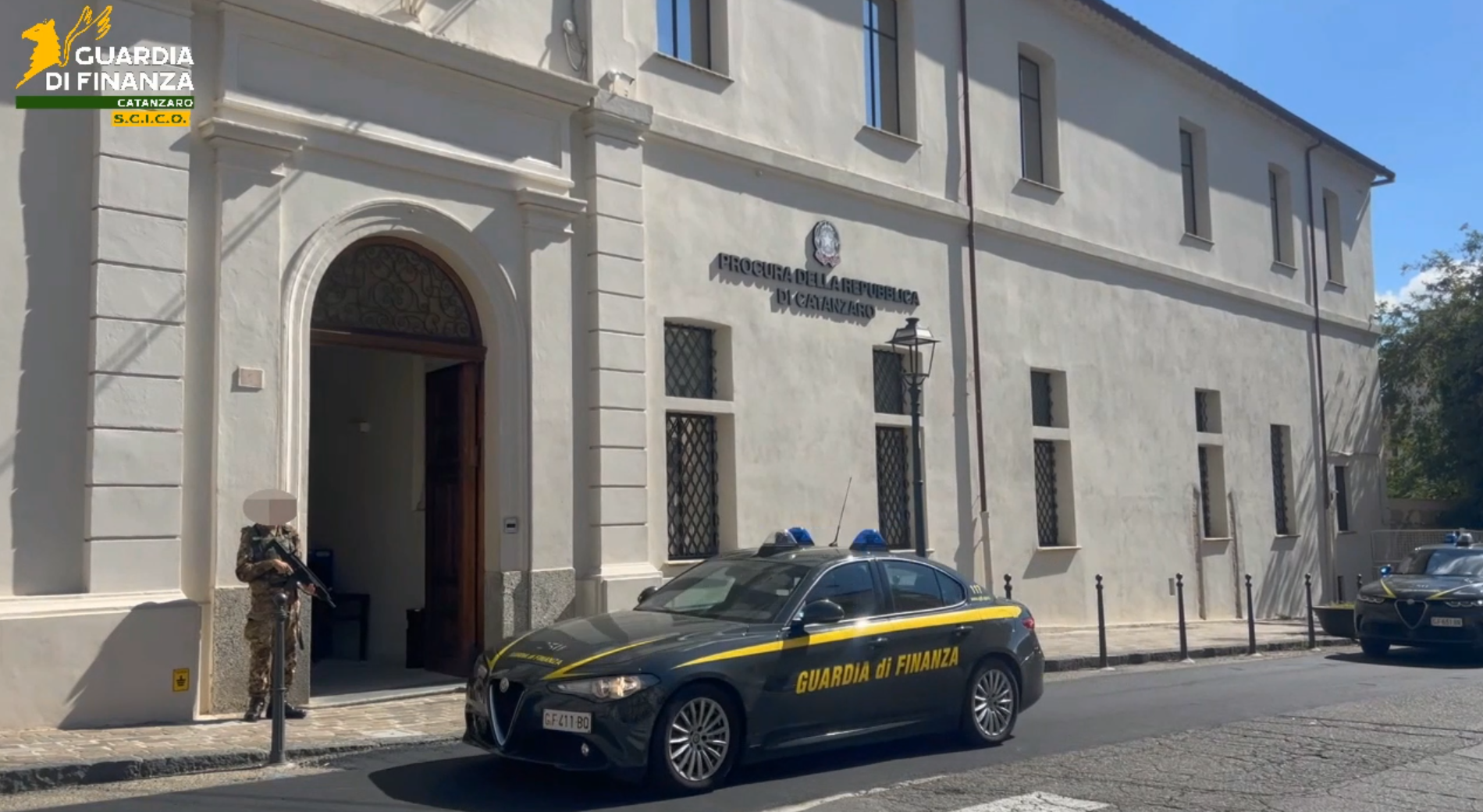 ’Ndrangheta, l’asta da tre milioni e il patto sul terreno. «Quanto vuoi per andartene?»