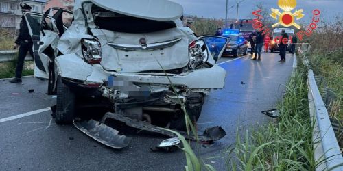 incidente badolato ss 106