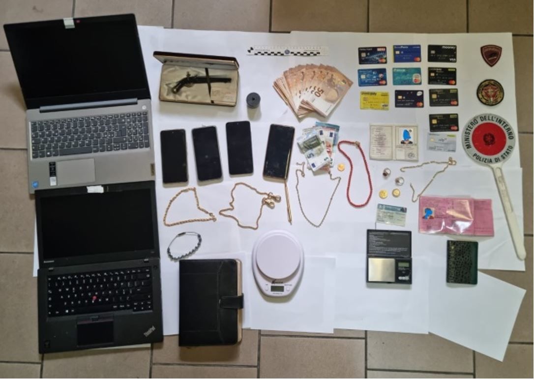 Tenta di ottenere 5mila euro da un’anziana, arrestato 40enne crotonese