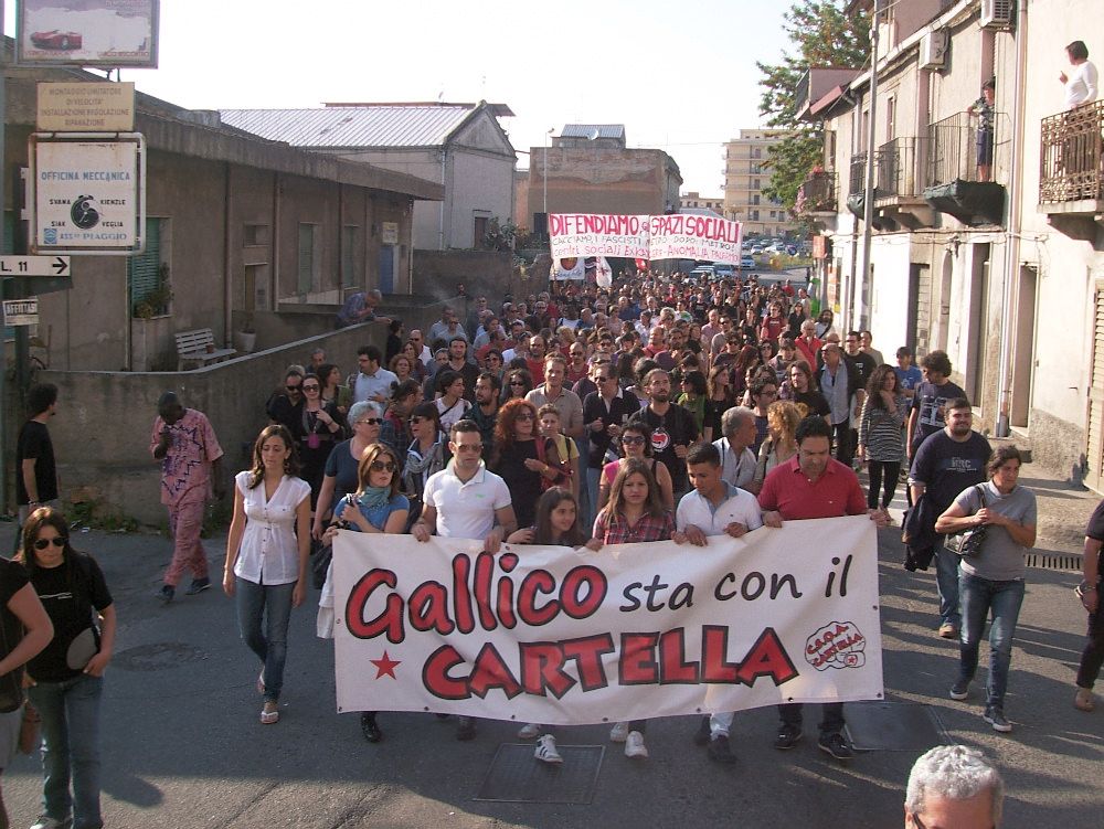 Reggio in piazza per far rinascere il "Cartella"