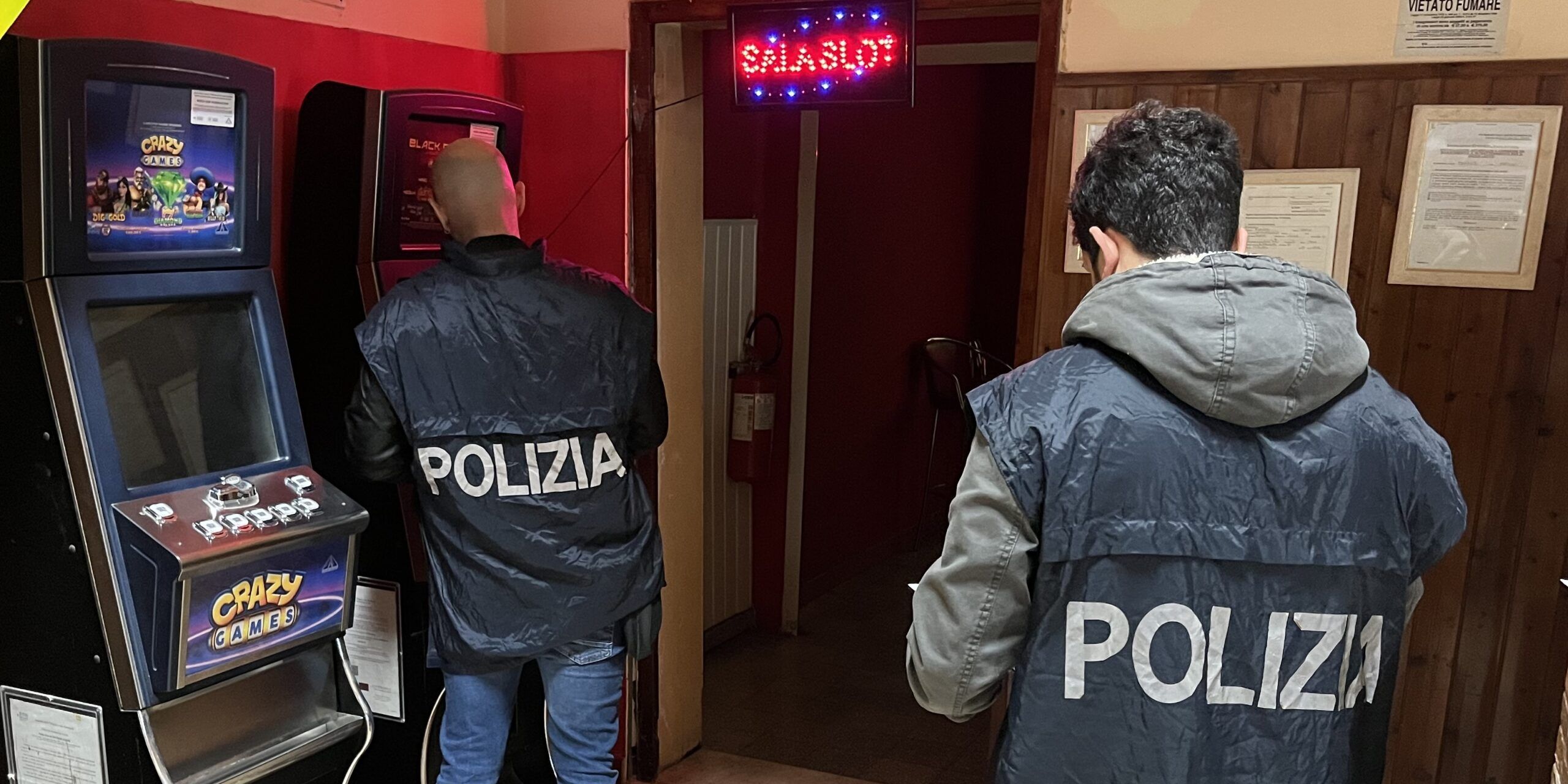 Slot machine contraffatte, denunciato il titolare di una sala giochi a Villa San Giovanni