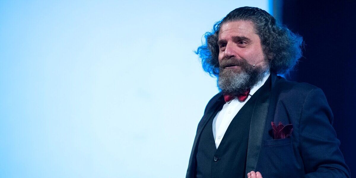 Cinquantesimo dei Bronzi, a Reggio la “macchina del tempo” di Miseferi