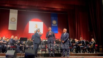 Successo al Cilea per il Concerto di Natale della Mediterranea con la Polizia di Stato – VIDEO