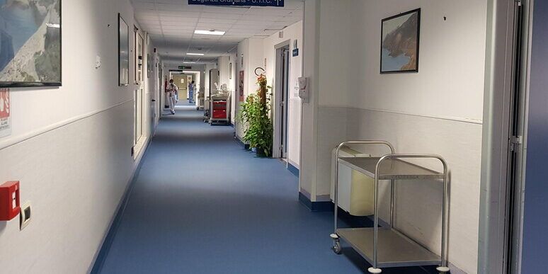 Liste d’attesa per colonscopia, in Calabria si arriva anche a un anno