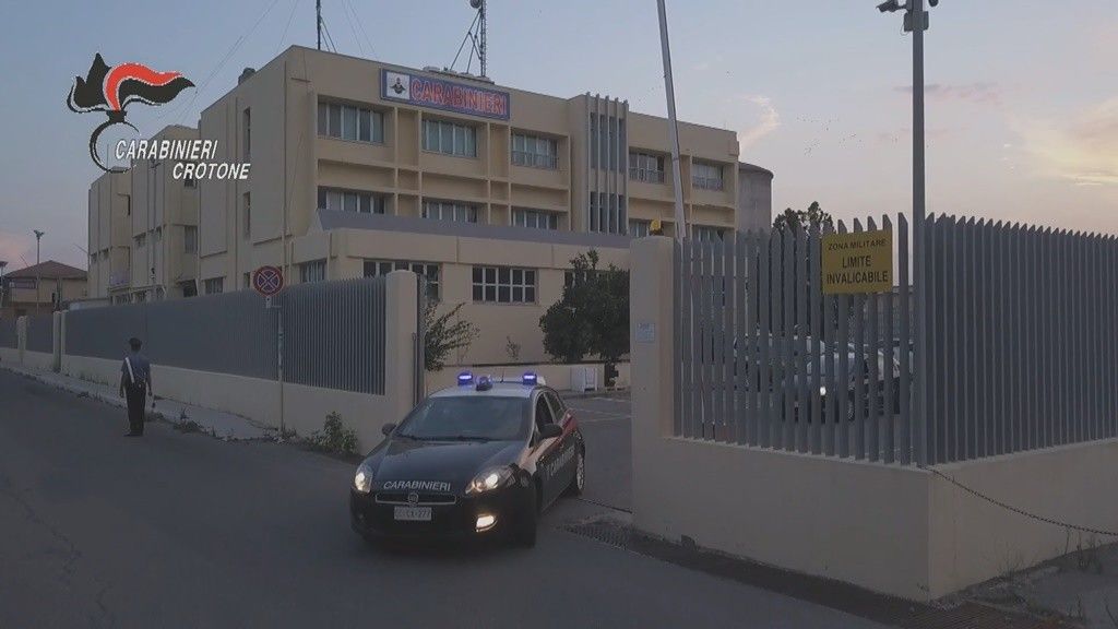 Controlli antidroga a Crotone, anche due minorenni tra le persone segnalate alla prefettura